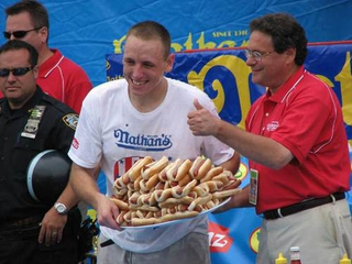 Illustration for article titled Deadspin Classic: Our Visit To The Hot Dog Eating Championships